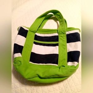 Bag canvas green, blue, and white.